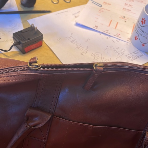 NWOT LARGE WEEKENDER SATCHEL RUGID SLIGHT DISTRESSED BROWN SMOOTH COWHIDE - Picture 5 of 9